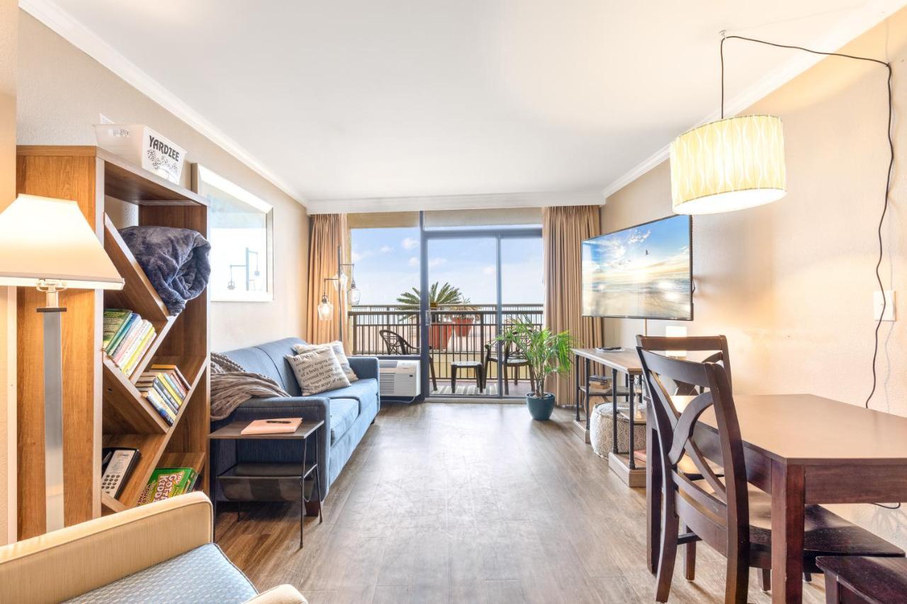 Caravelle Resort Condos Миртл-Бич Экстерьер фото